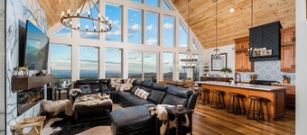 6-bedroom mountain top chalet with spectacular long range mountain views