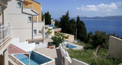 Mimicetraum vacation complex with swimming pool, dog welcome, sea view