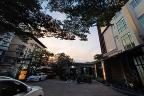 Exterior - Stylish Deluxe DBL | Peaceful Bangkok Escape (Bangkok)