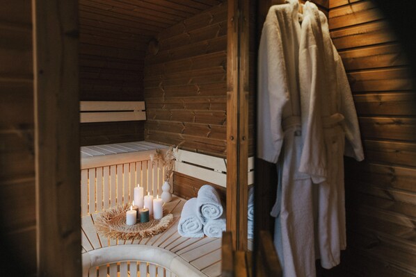 Sauna y tina de hidromasaje
