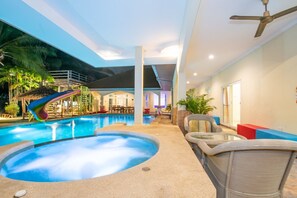Villa, plusieurs chambres, accessible aux personnes à mobilité réduite, fumeur | Piscine