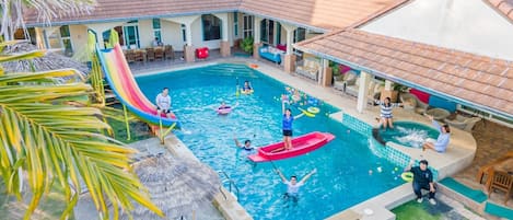 Piscina externa