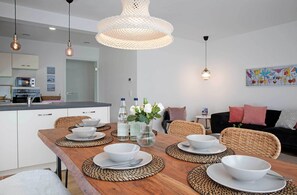 Dining - Holiday Home 'Moos' with Private Terrace, Shared Garden and Wi-Fi (Wasserburg)