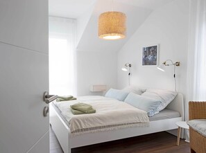 3 bedrooms, WiFi, bed sheets