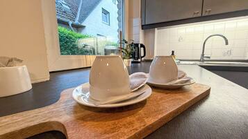 Kühlschrank, Ofen, Herdplatte, Geschirrspüler