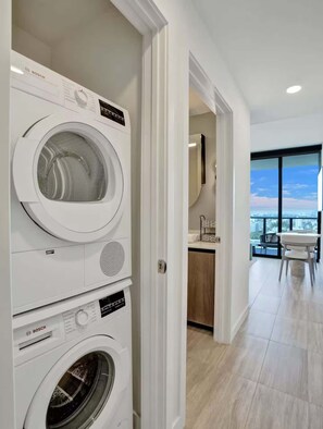 Interior - Luxury 1BR Flat in Miami Beach | Walk to the Ocean (Miami Beach)