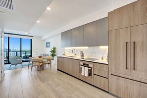 Fridge, microwave, oven, stovetop - King 1BR | 14th Floor Coastal View at 72 Park (Miami Beach)