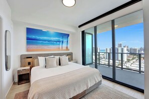 1 habitación, tabla de planchar con plancha, cuna de viaje y wifi 