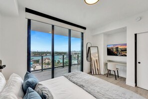 2 soverom, strykejern/-brett, reiseseng for barn og wi-fi