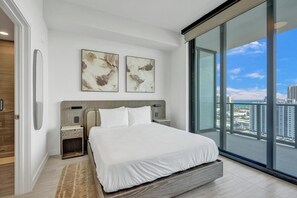 1 chambre, fer et planche à repasser, lit parapluie, Wi-Fi