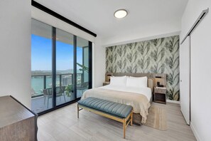 1 habitación, tabla de planchar con plancha, cuna de viaje y wifi 