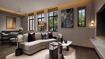 Premium bedding, free minibar, in-room safe, blackout curtains