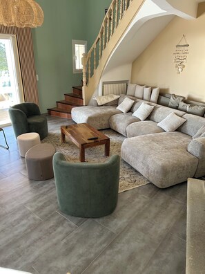 Téléviseur connecté, foyer