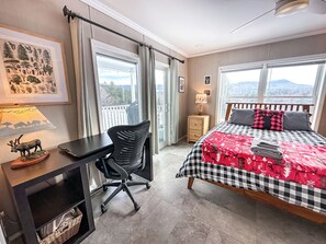 3 bedrooms, desk, iron/ironing board, free WiFi