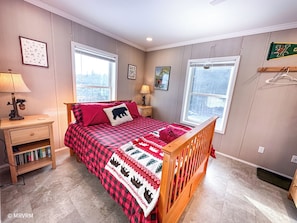 3 Schlafzimmer, Schreibtisch, Bügeleisen/Bügelbrett, kostenloses WLAN