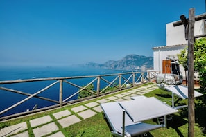 Apartment, 2 Bedrooms, Sea View | Terrace/patio