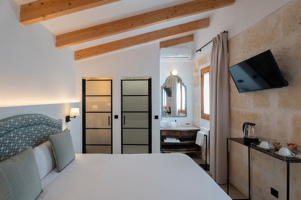 Superior Double Room, City View | In-room safe, free WiFi