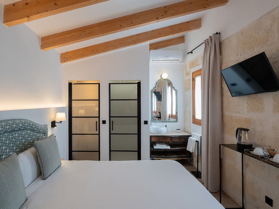 Superior Double Room, City View | In-room safe, free WiFi