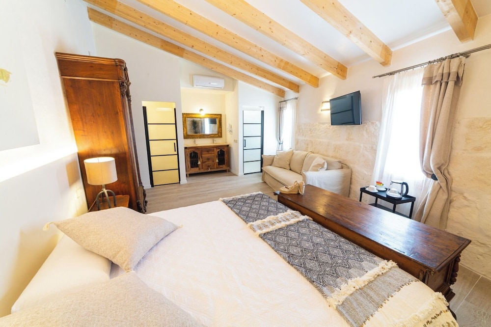 2 Star Hotels