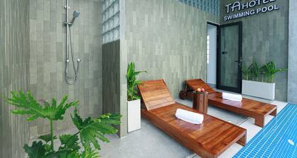 TA Hue Boutique Hotel