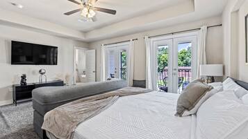 3 slaapkamers, een bureau, een strijkplank/strijkijzer, gratis wifi