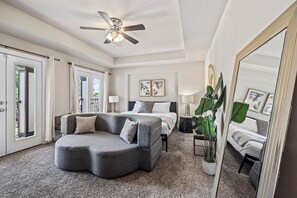 3 habitaciones, escritorio, tabla de planchar con plancha y wifi gratis
