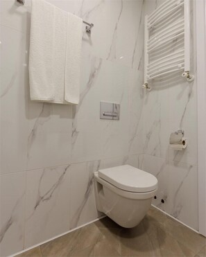 Twin kamer | Badkamer