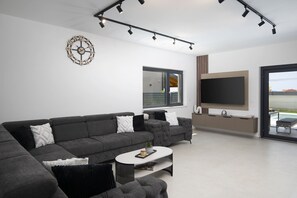 Smart TV - Villa del Sol near Fažana (Valbandon)