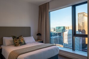 Executive-Apartment, Balkon, Stadtblick | Kostenloses WLAN