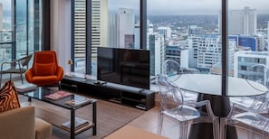 Executive Apartment, Balcony, City View | Living area