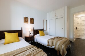 4 dormitoris, wifi gratuïta i roba de llit 