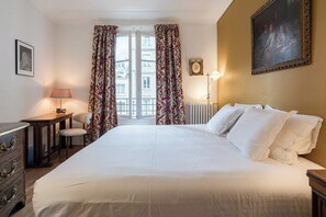 2 soveværelser, skrivebord, Wi-Fi, sengetøj