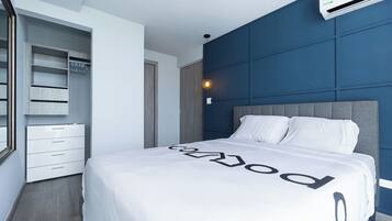 1 bedroom, travel cot, free WiFi, bed sheets