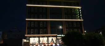 Aman Hotel ALmaali