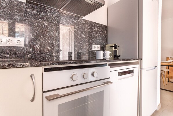 Fridge, microwave, oven, dishwasher