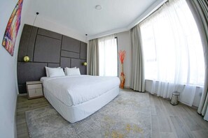 1 bedroom, iron/ironing board, WiFi, bed sheets - The Curve by the Park One bedroom (Nairobi)