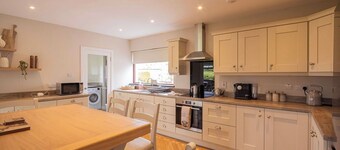 North Coast Golf or Family getaway to this peaceful, cosy countryside location.