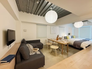 Design studio, balkon | Een strijkplank/strijkijzer, gratis wifi