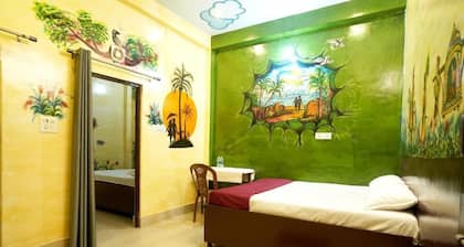 Spacious 8-bedroom hotel suites in delightful Varanasi with AC & Non AC