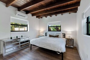 3 bedrooms, iron/ironing board, travel crib, WiFi