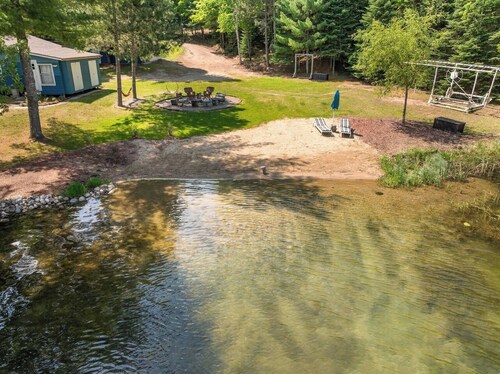 Turtle Lake Beach House - Get Up North Retreats