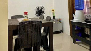 บ้านพัก, 1 ห้องนอน | ห้องรับประทานอาหาร