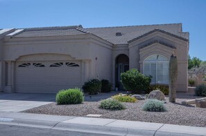 Exterior - Charming 2BR home in prime Scottsdale location (Scottsdale)