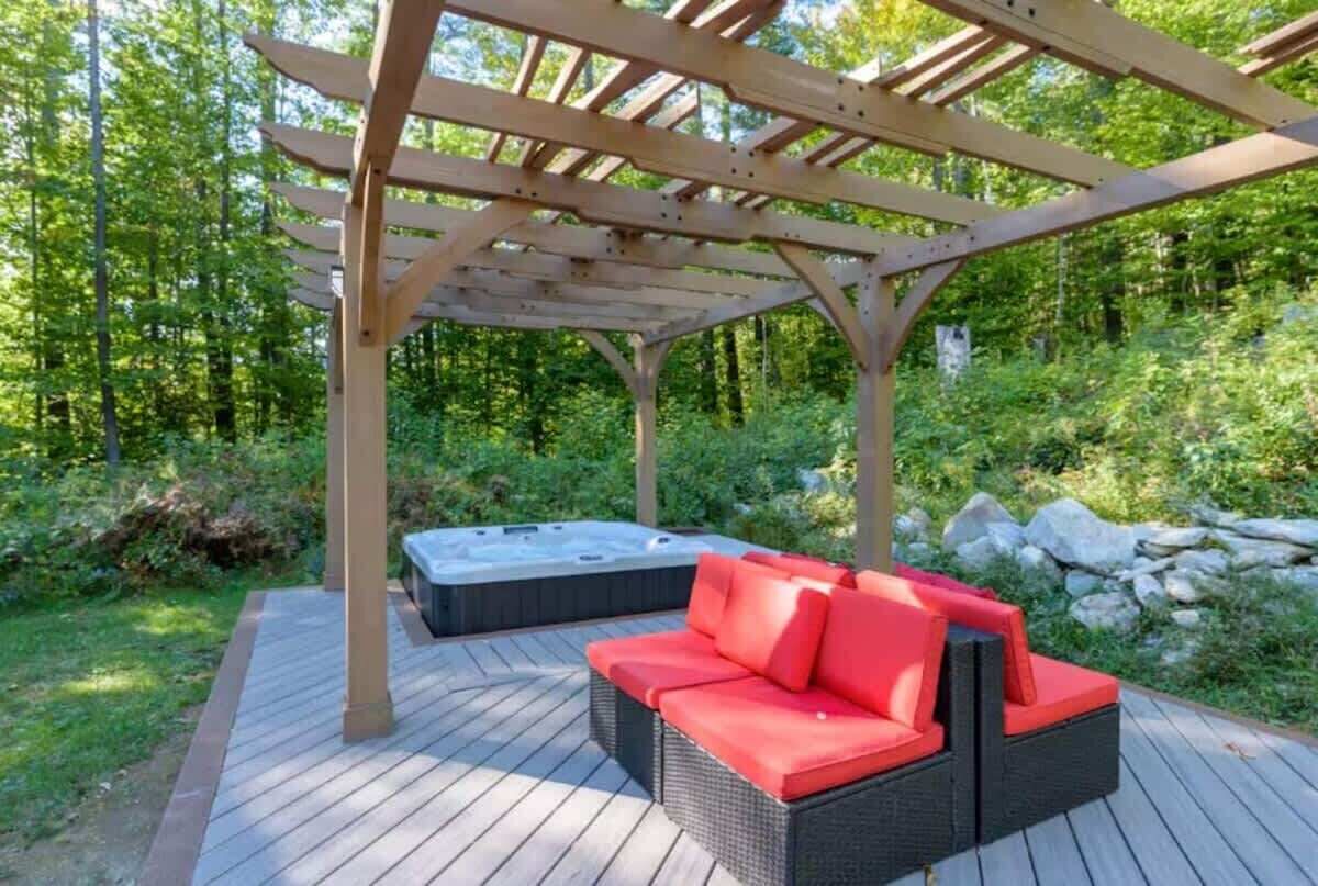 Bain à remous extérieur