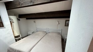 Unclassified image, 4 of 11, button - Mezzanine Apartment for 4 People, 100m from Beach (Argelès-sur-Mer)