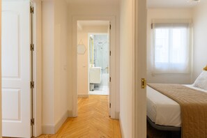 3 bedrooms, iron/ironing board, free WiFi