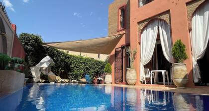 Private Villa, Half-Board Included, Private Heated Pool, Jacuzzi, Near the Medina