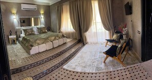 4 bedrooms, WiFi, bed sheets