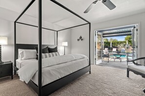 3 Schlafzimmer, Schreibtisch, Bügeleisen/Bügelbrett, Reisekinderbett