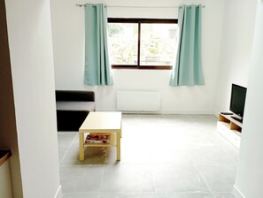 TV - The hidden cottage (Dampmart)